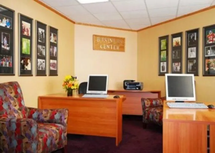 Quality Airport Hotel