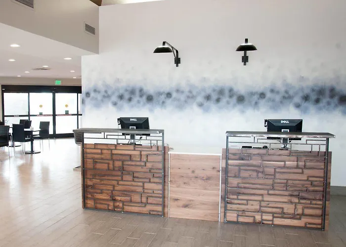Quality Airport Hotel