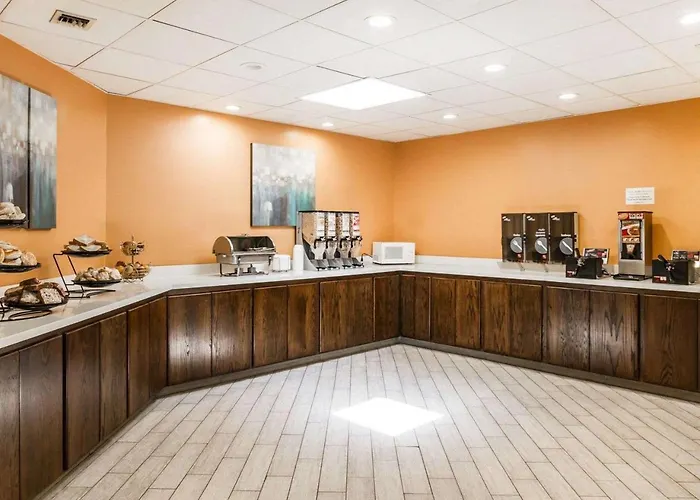 Quality Airport Hotel