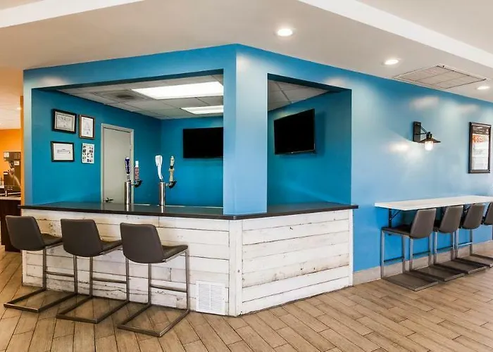 Quality Airport Hotel 3*